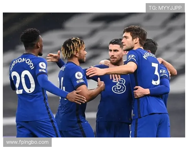 切尔西中场人满为患却功能重叠，阵容冗余拖累全队节奏与攻防转换效率